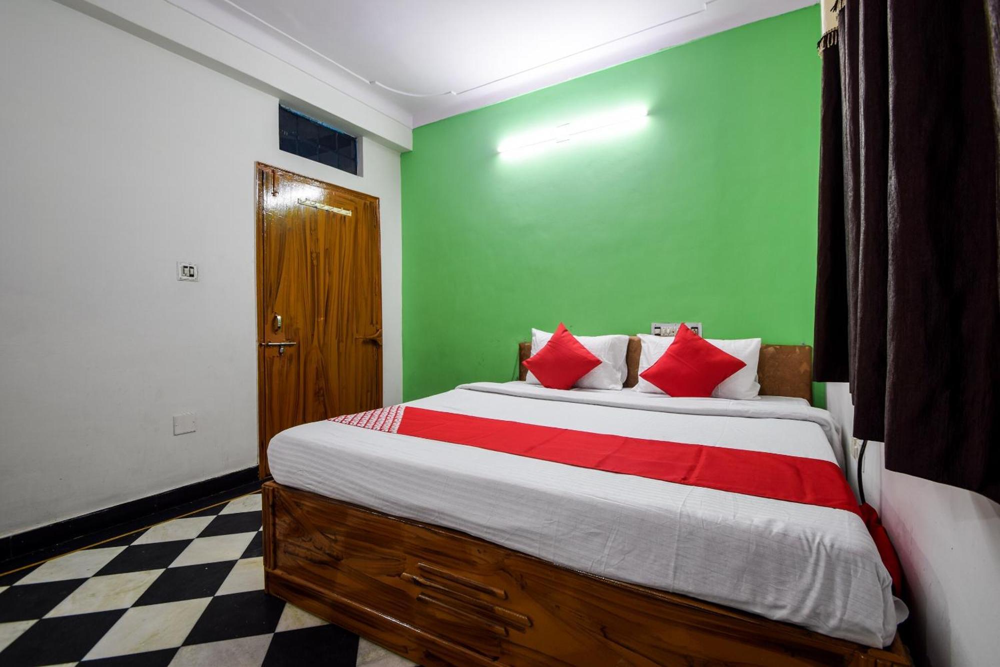 Hotel O Vip Udaipur Esterno foto